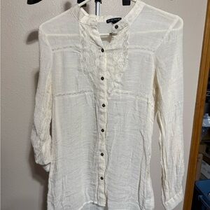 FANG Ivory Button-Down Shirt with Lace Accents